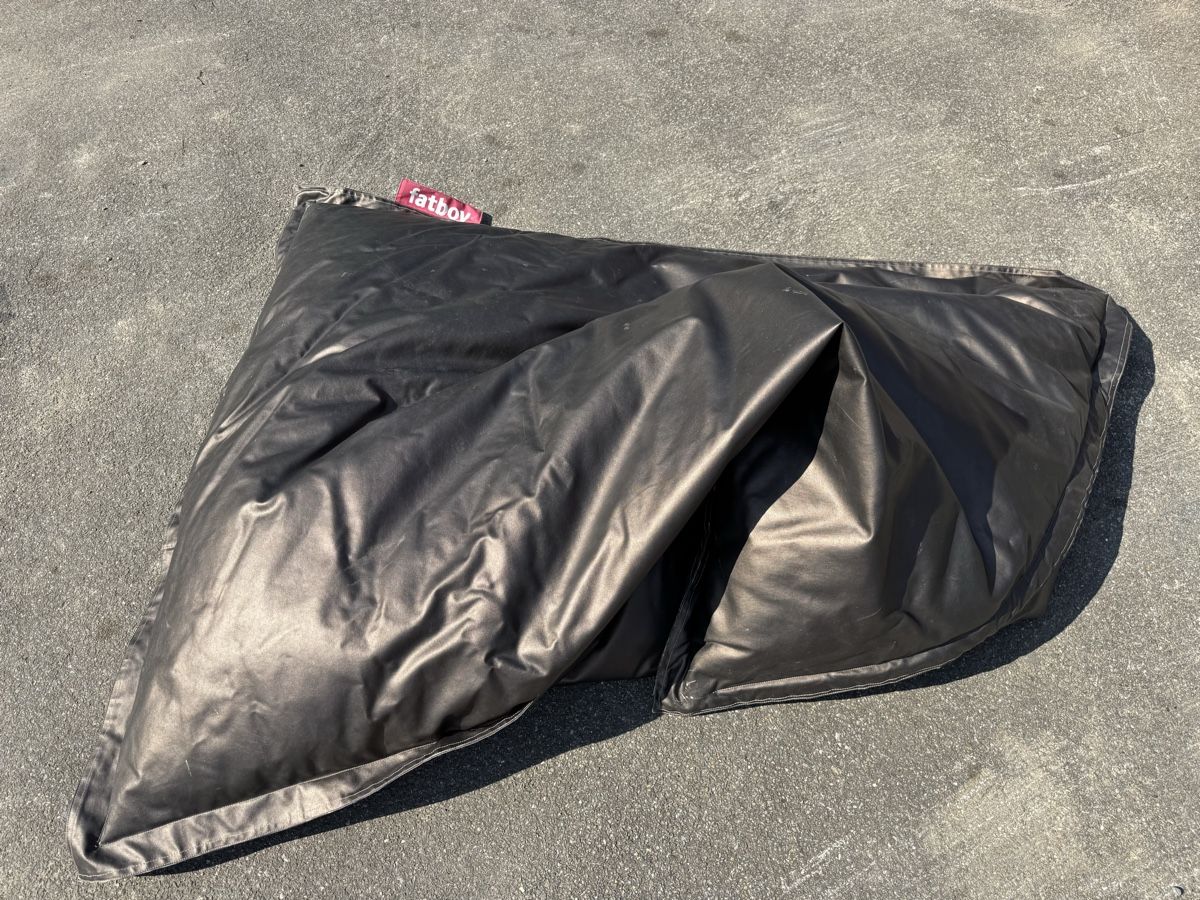 Fatboy Cuscini: Schwarzer Fatboy Sitzsack - in den Garten! – Usato da Bergdietikon venduto da ariane77