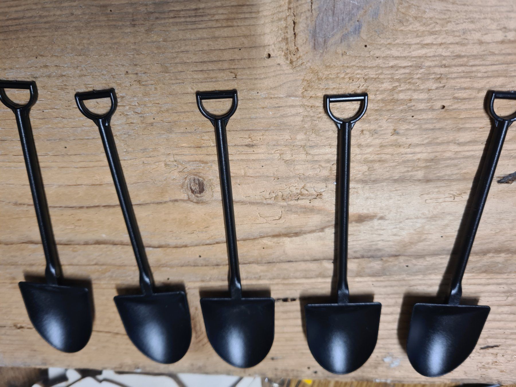 Tutte le decorazioni: 5 Mini Deko Schauffeln / Basteln& Floristik- ca.12 cm. – Nuovo e nell'imballaggio originale da Amriswil venduto da kleindeko 1