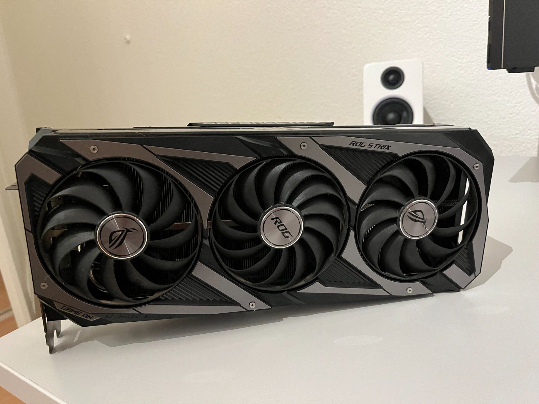 Asus Schede grafiche: NVIDIA GeForce RTX 3090 24gb Asus STRIX – Usato da Thun venduto da YannicReust