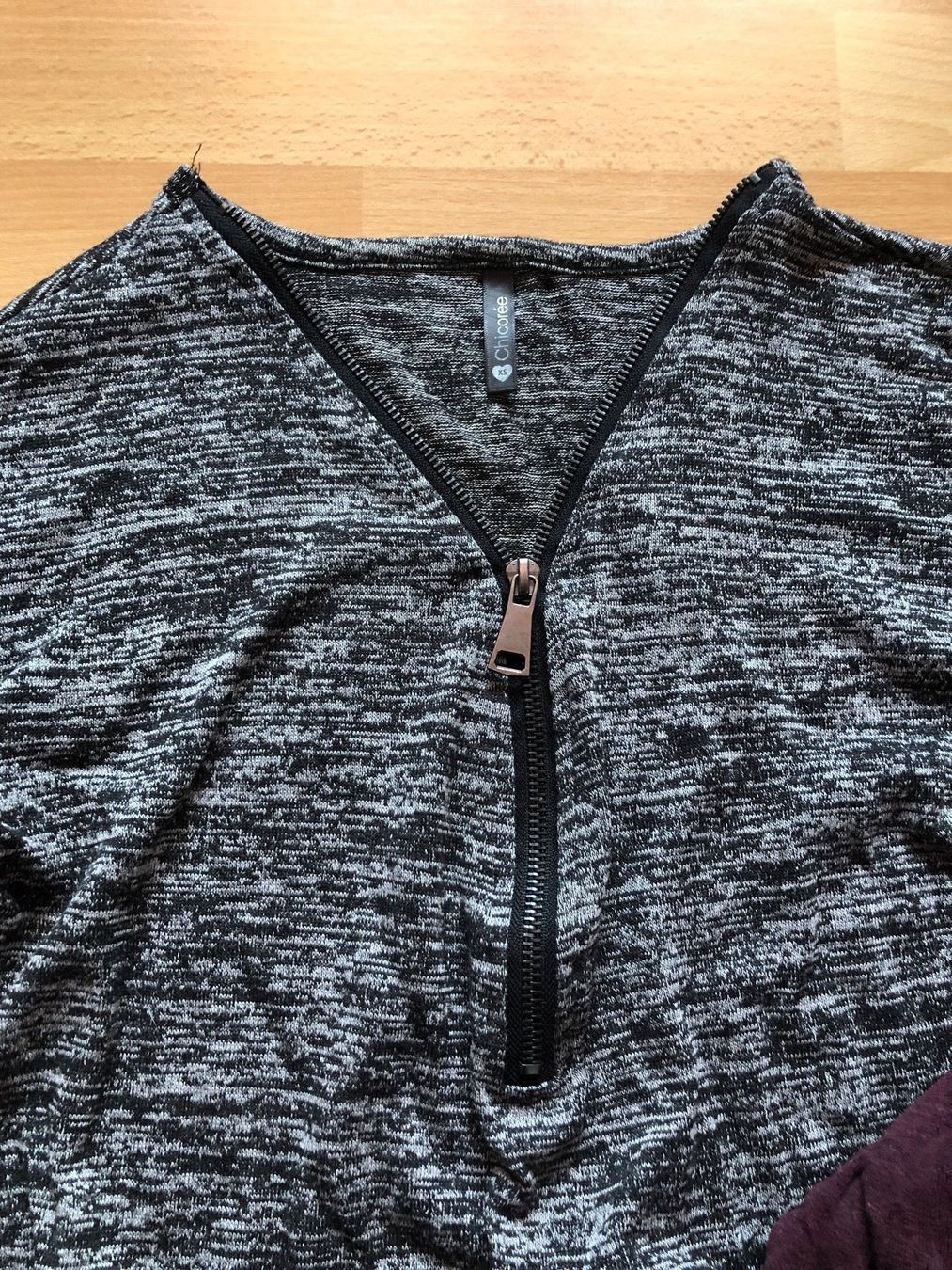 Lotti di vestiti: Oberteile, Gr. XS /S, 2 Stk. – Usato da Hallwil venduto da claire70 1
