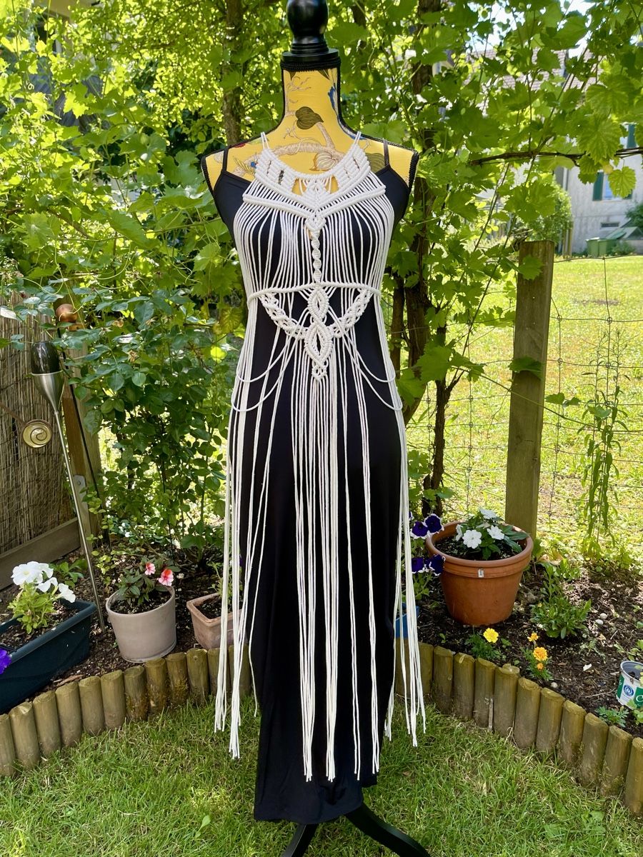 Kleider: 🌿 Makramee-Kleid – handgefertigter Boho-Traum🌞 – Neu und originalverpackt aus Adliswil von Ajoure_Atelier 6