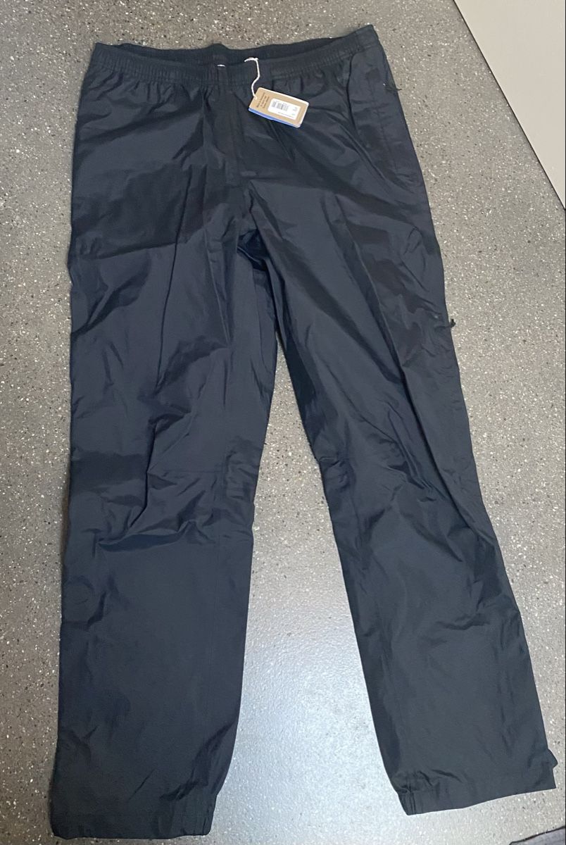 Patagonia Pantaloni: Pantalon de pluie Patagonia – Nuovo e nell'imballaggio originale da Mont-sur-Lausanne venduto da lacasta