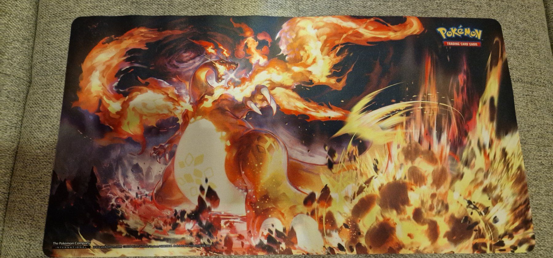 Pokémon Carte collezionabili: UPC dracaufeu sans booster – Nuovo (secondo la descrizione) da Les Verrières venduto da ser_sym7 3