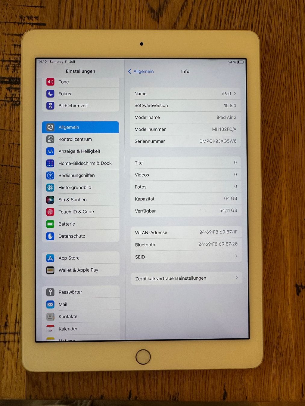 Apple Tablet PC: iPad Air 2 – 64GB – Gebraucht aus Adliswil von Busys 1