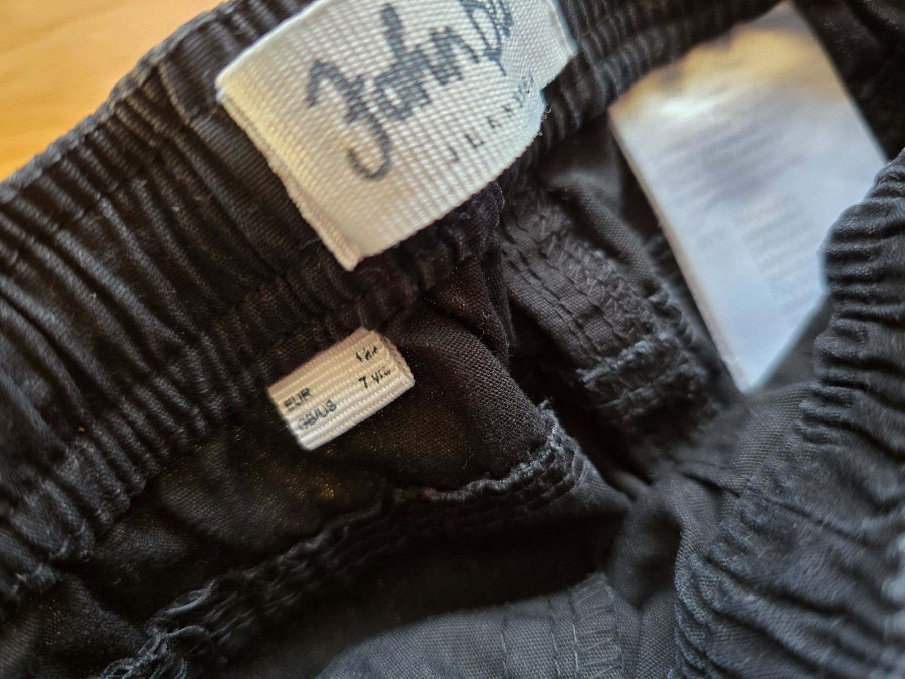 Pantaloni: Hose Gr. 122 – Usato da Büttikon AG venduto da Amineah 2