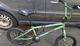 BMX Fahrrad Racer grün 20 Zoll akzeptabler Zustand