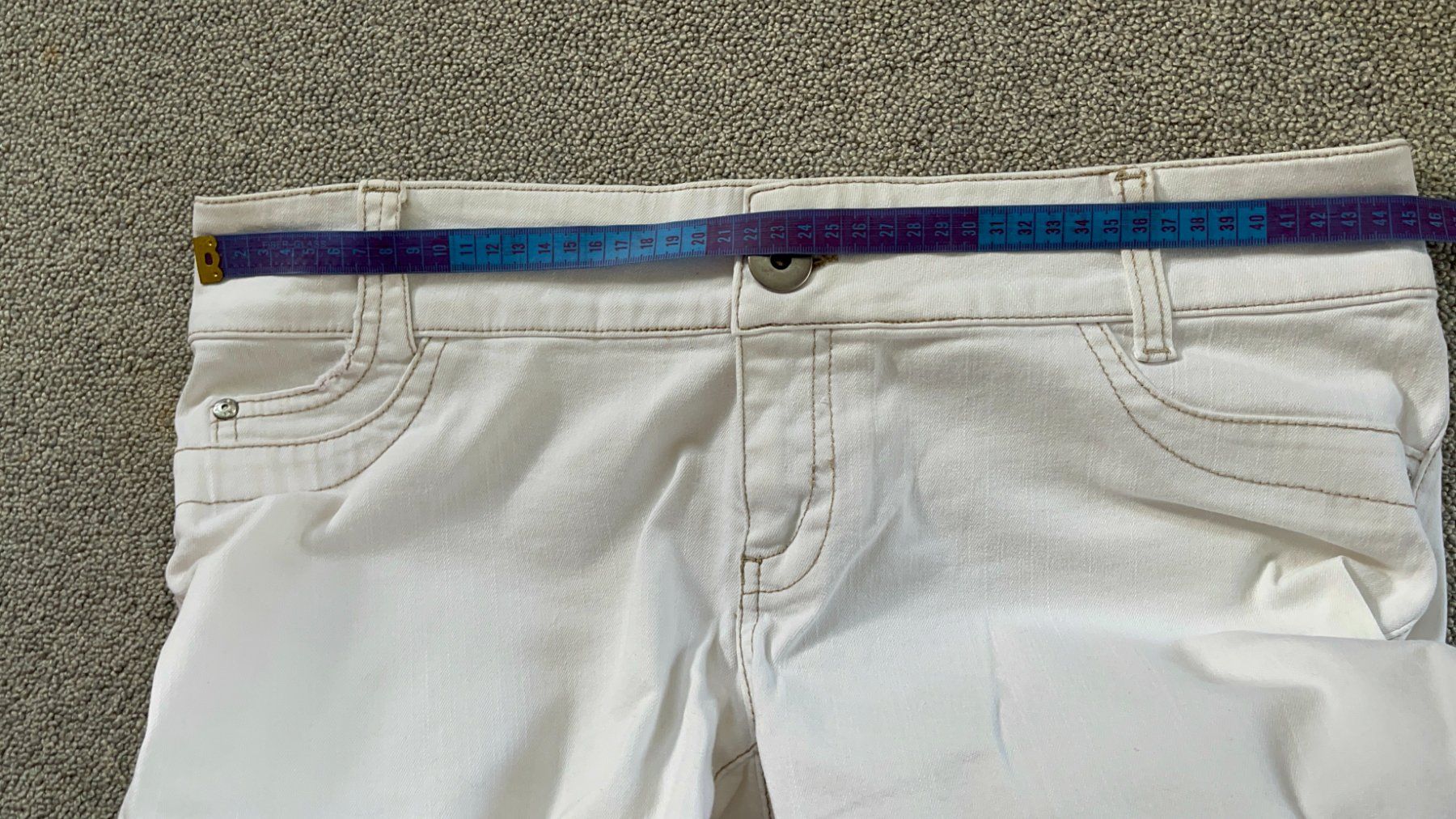 Vero Moda Jeans: Weisse Jeans Vero Mode Gr 42 – Usato da Rekingen AG venduto da Barmaleus 2