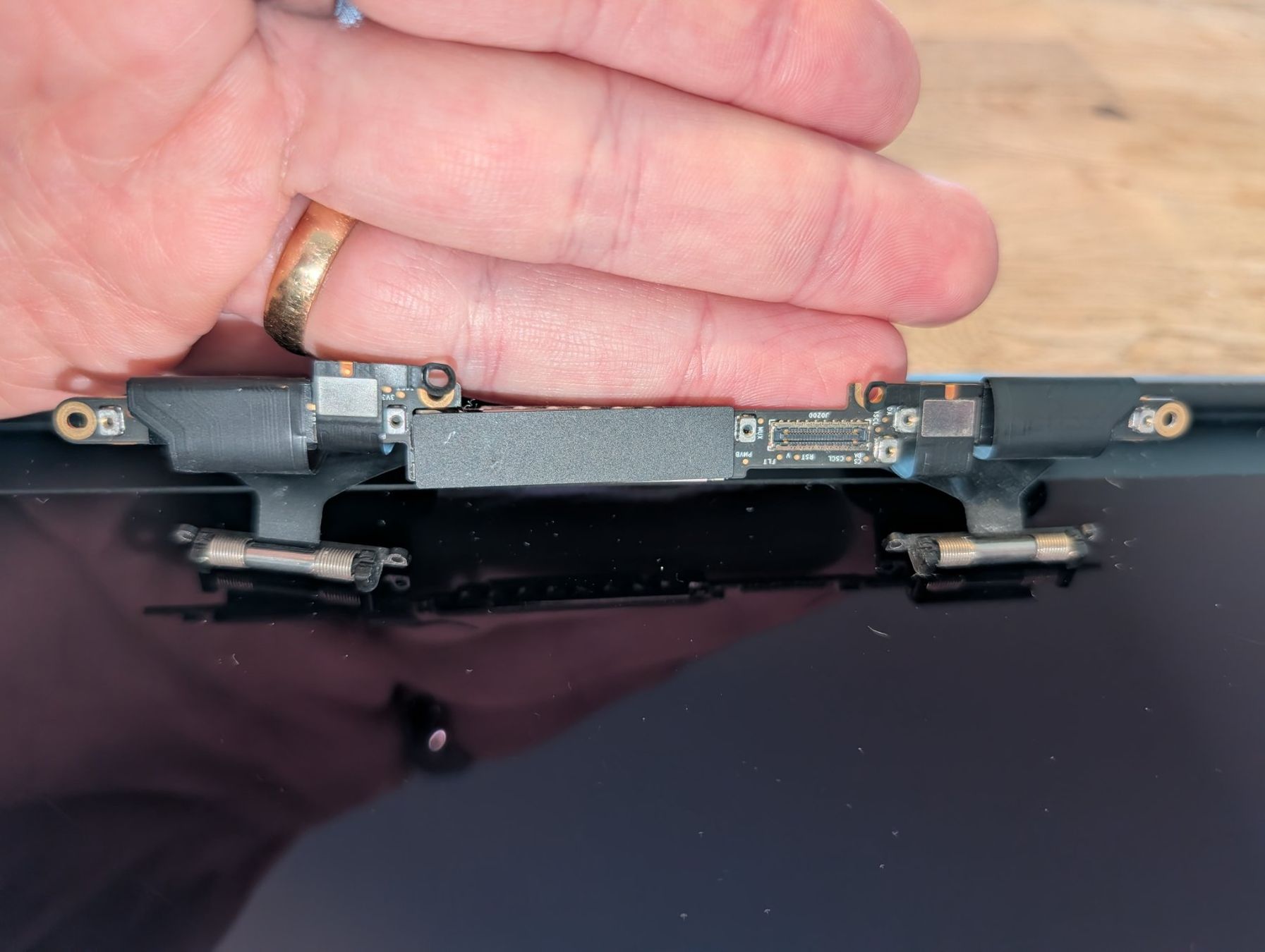 Apple Notebook: MacBook Pro 13" (2017) Display - Defective – Difettoso da Zuchwil venduto da Danihend 3