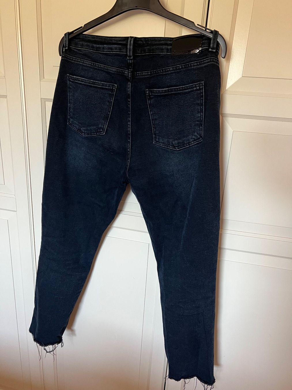 Only Jeans: Pantalons Only taille 32/31 – Usato da Savagnier venduto da Pivovar2 2