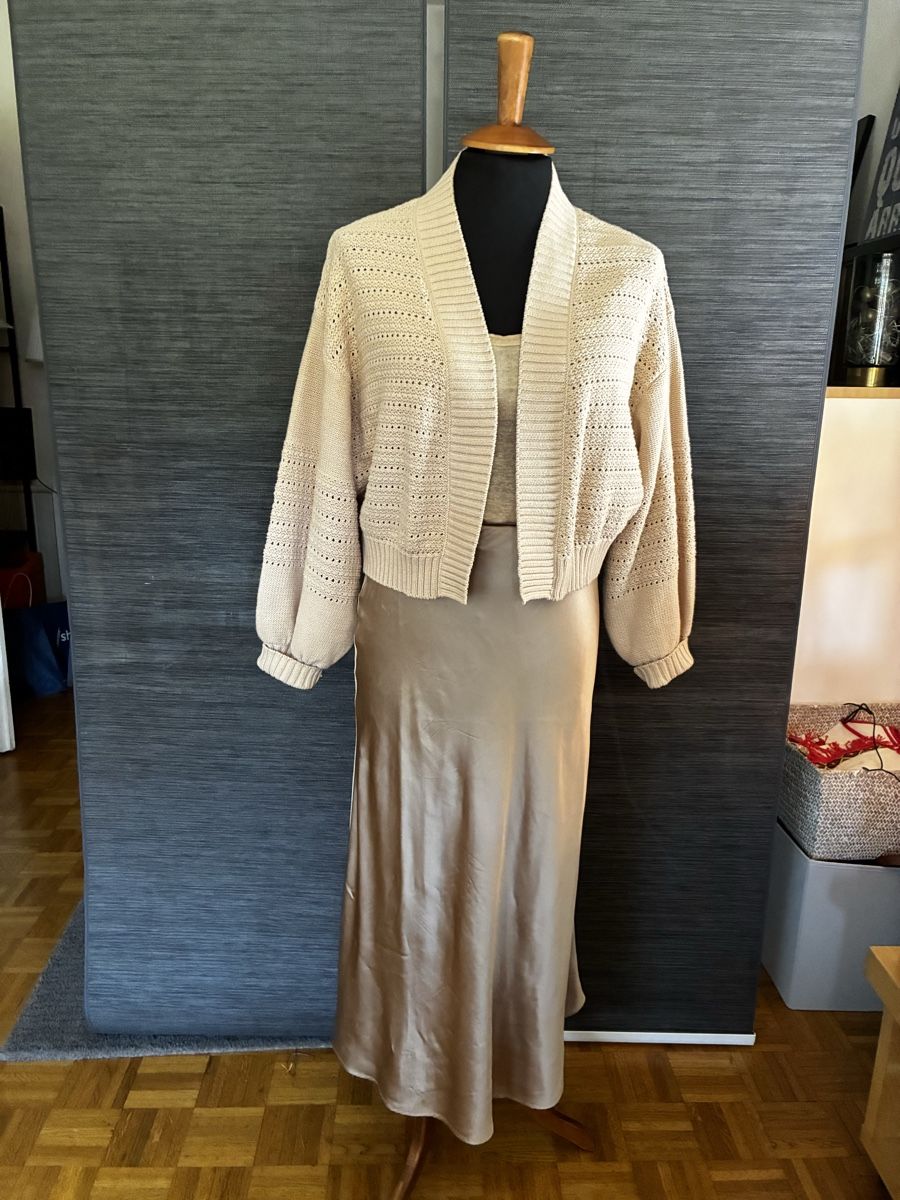 Lots de vêtements: Ensemble  – Neuf (Voir description) à Genève par tur_t6pz