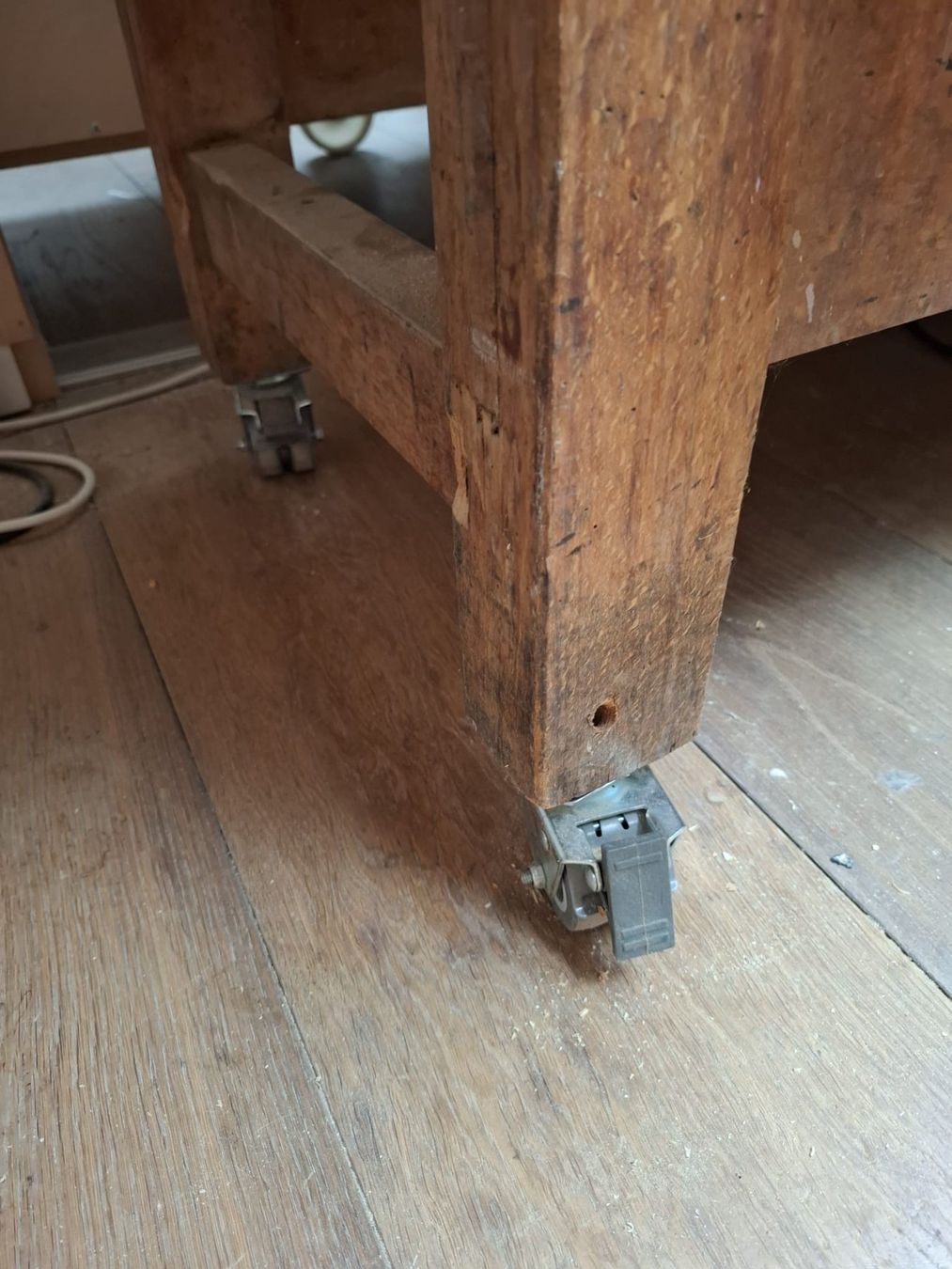 Werkbänke: Hobelbank – Gebraucht aus Basel von WoodAndLuxuryGmbH 5