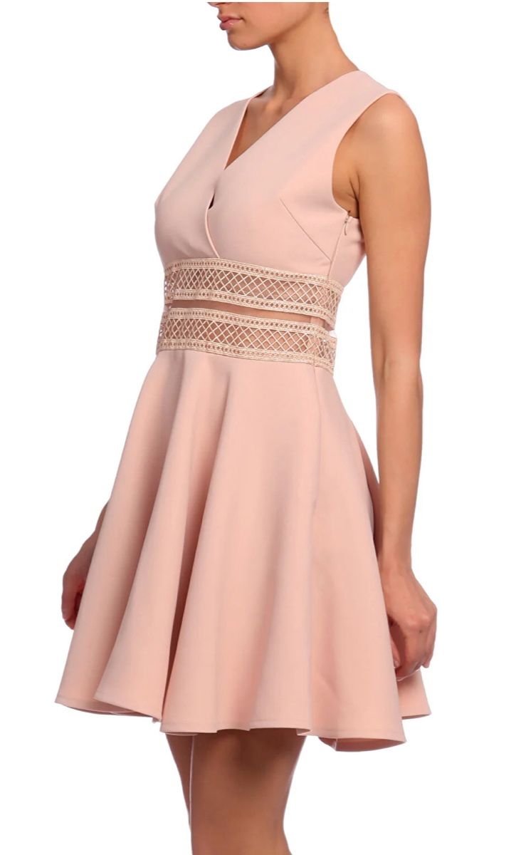 Maje Vestiti: Maje Sommerkleid Rosé Gr. 38 Spitzendetail Elegant – Nuovo (secondo la descrizione) da Zumikon venduto da NG_79 1