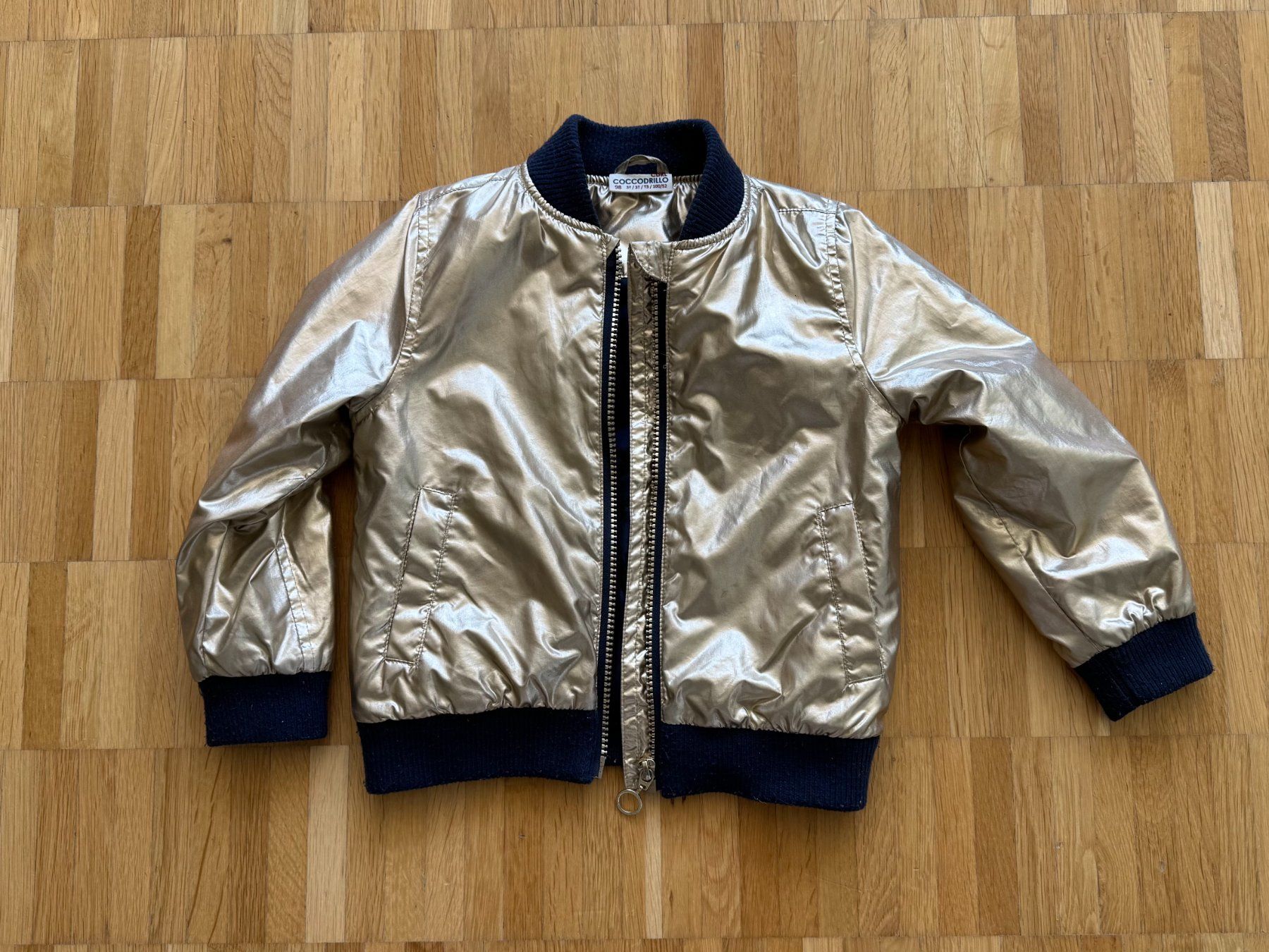 Giacche & Cappotti: Cocodrillo Bomberjacke Gr. 98 Gold Metallic – Usato da Glattpark(Opfikon) venduto da adr_m8nc
