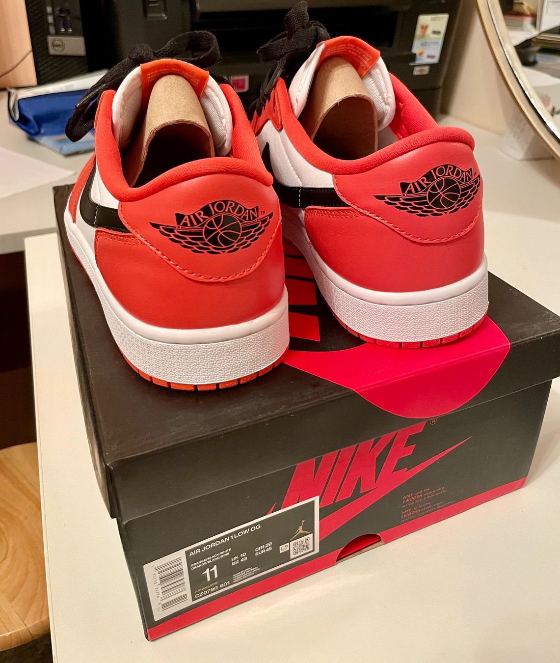 Jordan Scarpe da uomo: Air Jordan 1 low – Nuovo e nell'imballaggio originale da Olten venduto da raffael_91 3