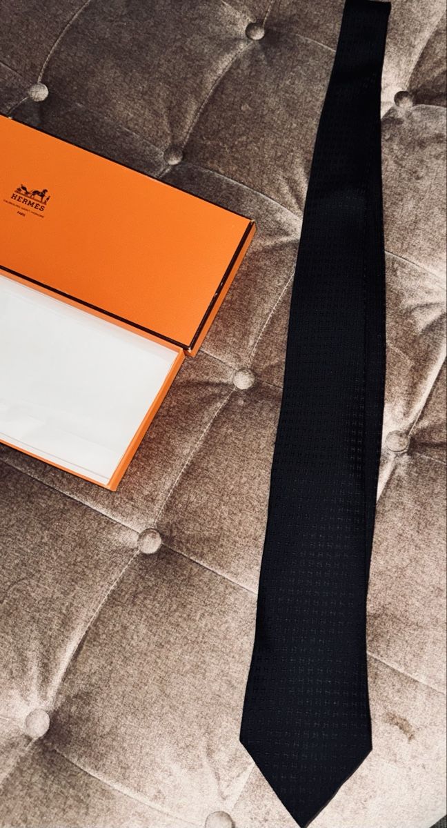 Hermès Cravatte: Hermès - Silk Tie - Monogram – Nuovo (secondo la descrizione) da Collonge-Bellerive venduto da alejan_0984 4