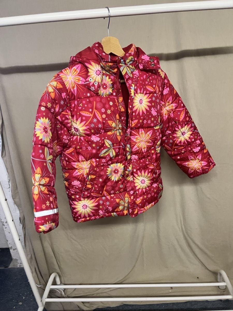H&M Giacche & Cappotti: Winter Jacke : 134 von H&M – Usato da Zürich venduto da Proton_Slit