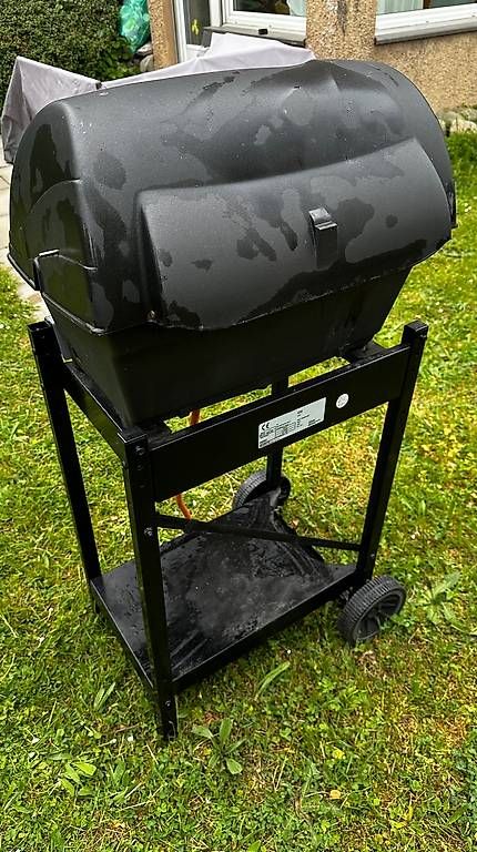 Griglie: Gasgrilll König, 2 Brenner, gebraucht – Usato da Zürich venduto da Brosenhaensel 1