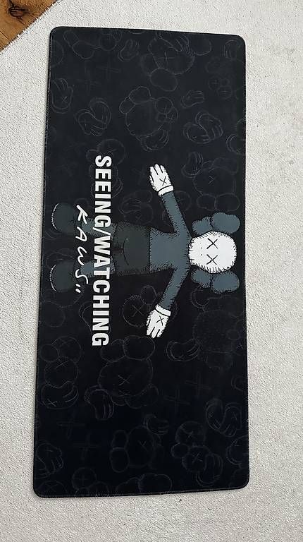 Tappetini per mouse: mousepad kaws – Usato da Frauenfeld venduto da edl_ks7g