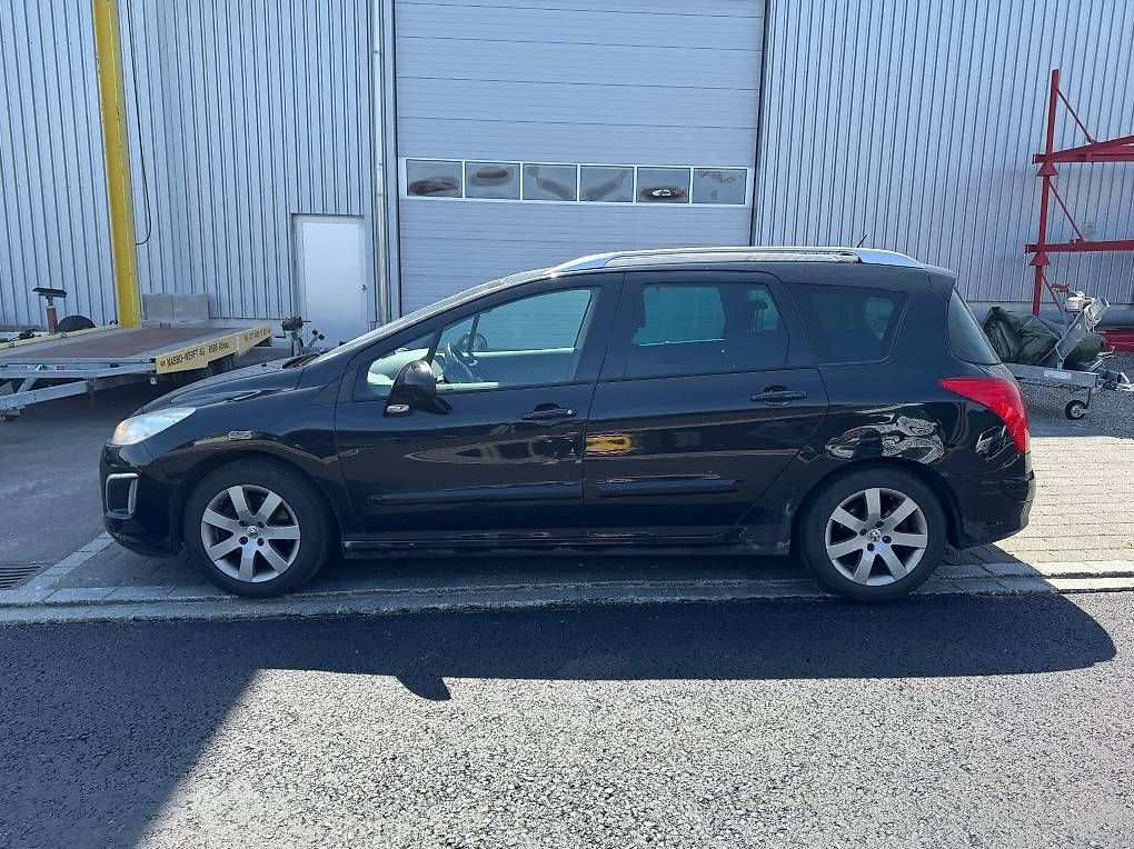 Autos: Peugeot 308 SW für Ersatzteile oder Bastler oder Export – D'occasion à Altnau par stormridermc 2