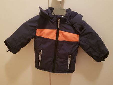 Warme Winterjacke mit Kapuze - Gr. 74     Lot  133