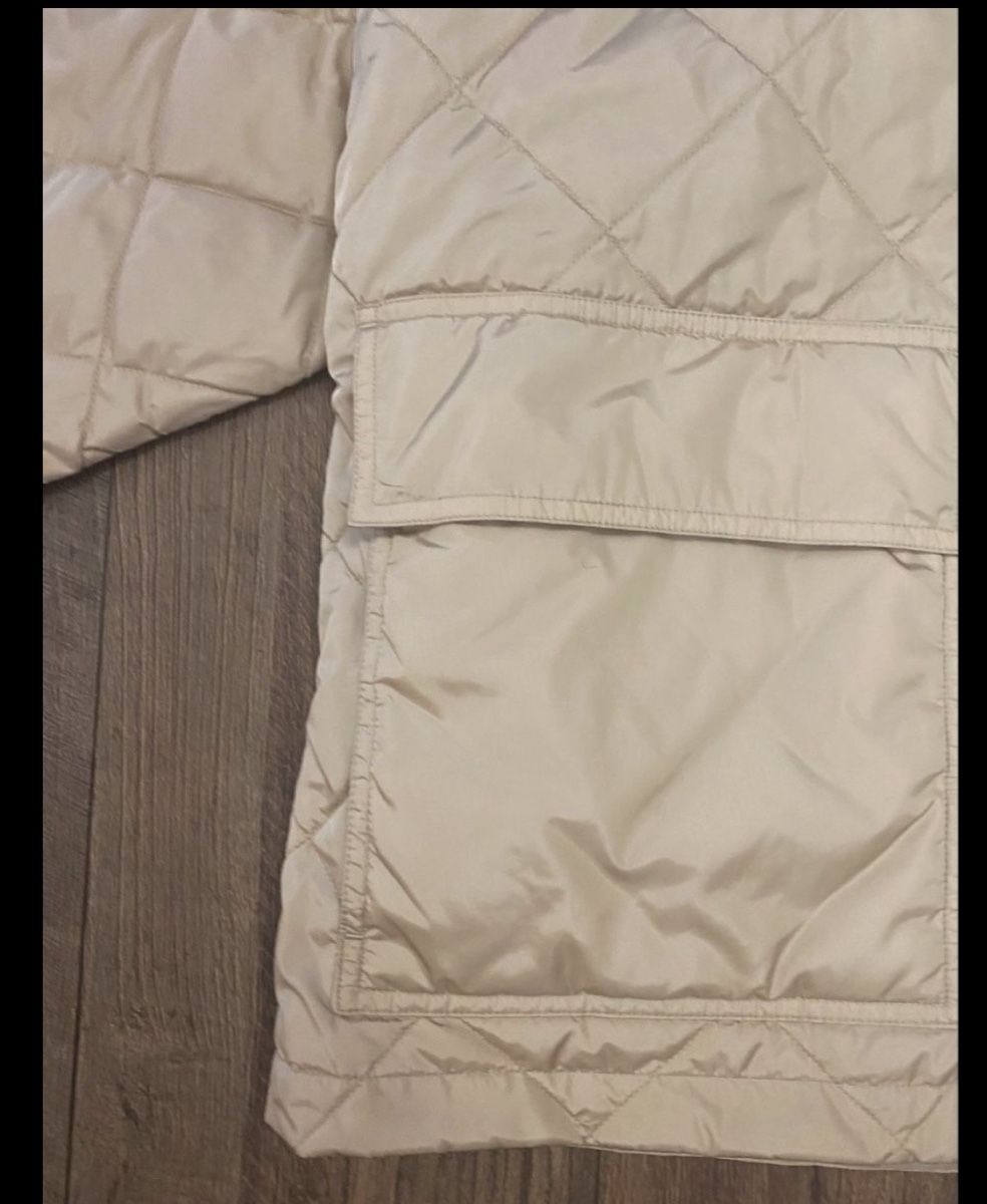 Max Mara Jacken: Max Mara Weekend Steppjacke beige mit Kapuze  – Gebraucht aus Weisslingen von Spiegelbild0 5