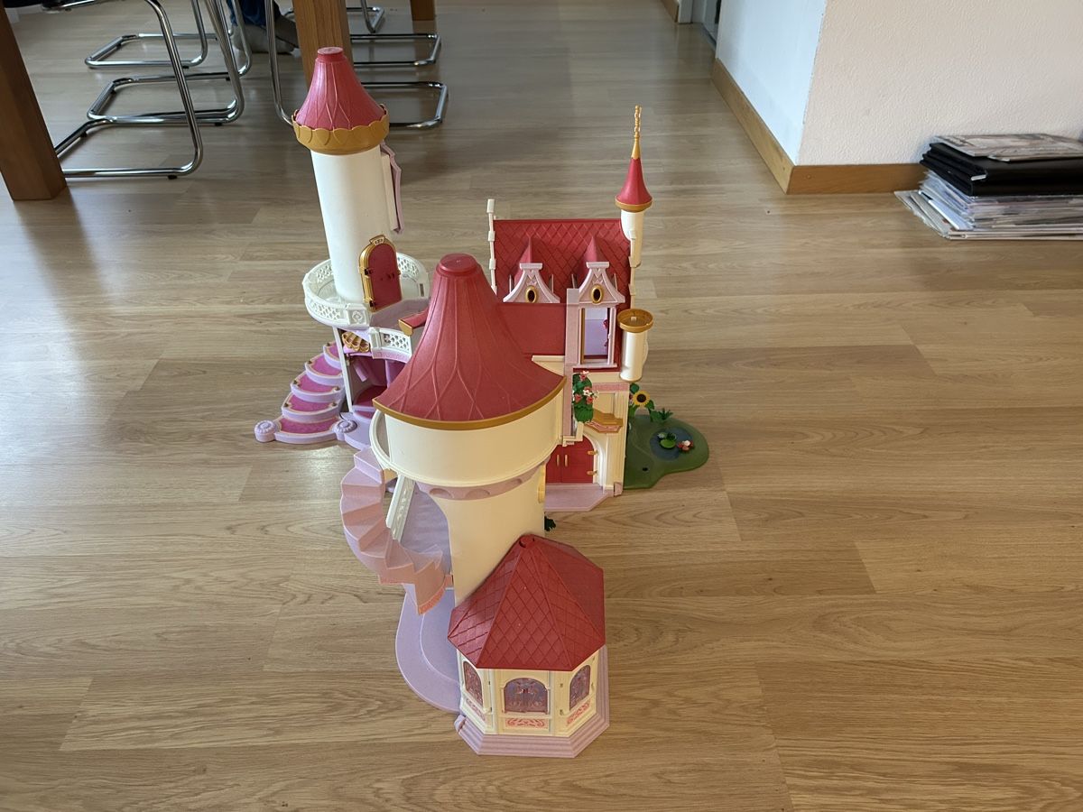 Playmobil Giocattoli: Playmobil Schloss – Usato da Hagendorn venduto da Rap 1