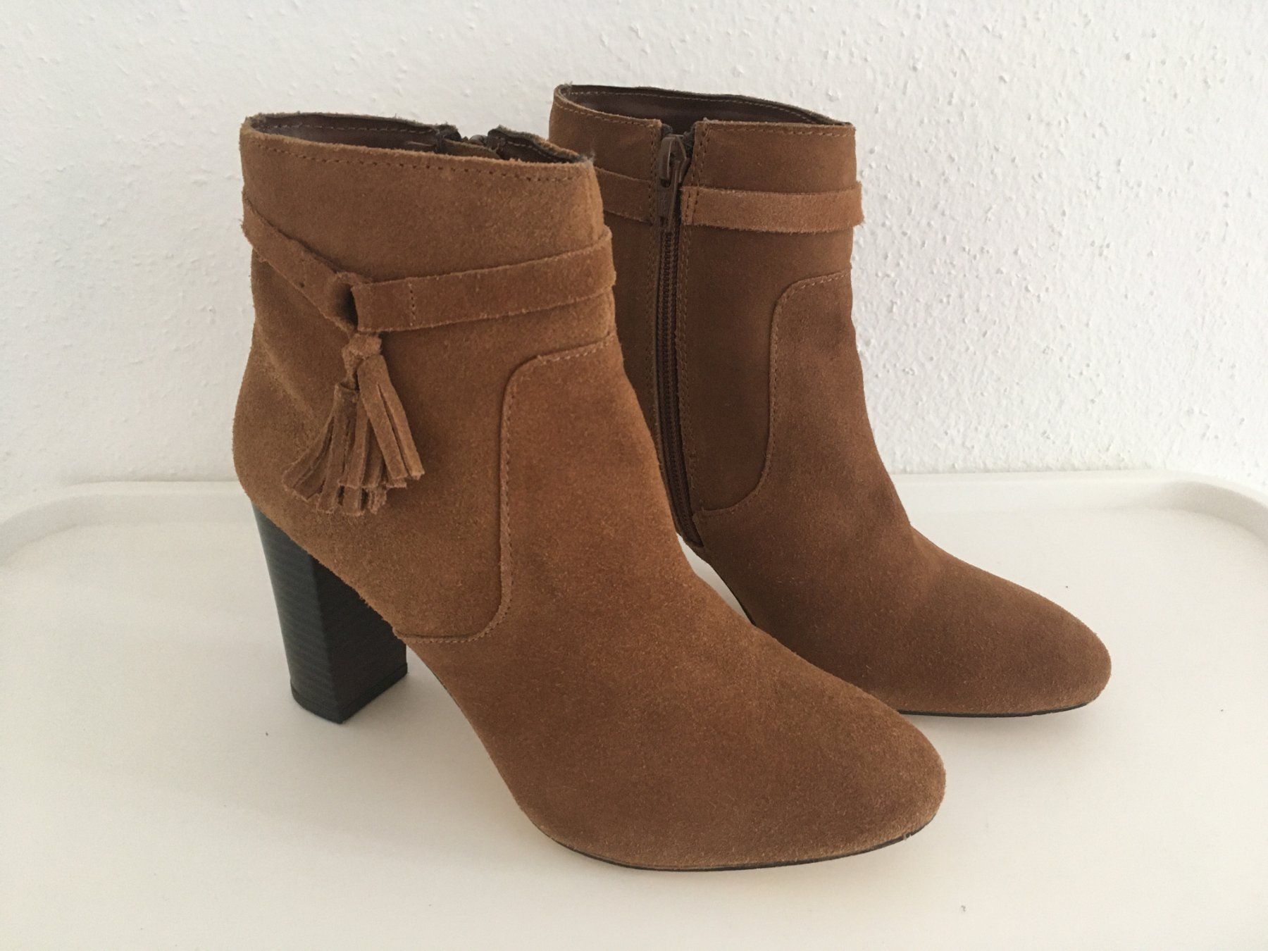 Promod Scarpe da donna: Bottines élégantes en daim à talons hauts – Usato da Biel/Bienne venduto da almercaa