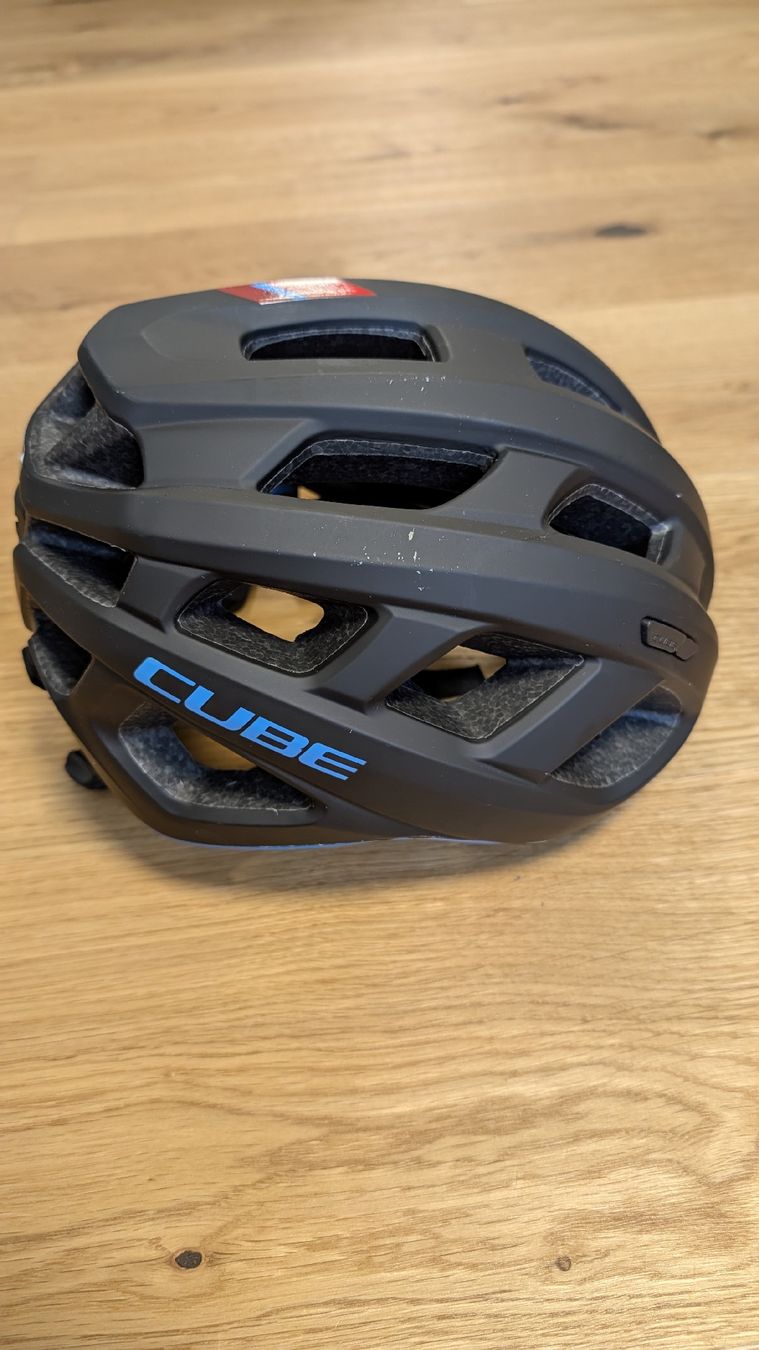 Cube Helme: Cube Road Race Helm, Grösse 58-62cm – Neu (gemäss Beschreibung) aus Niederglatt ZH von Maxin8