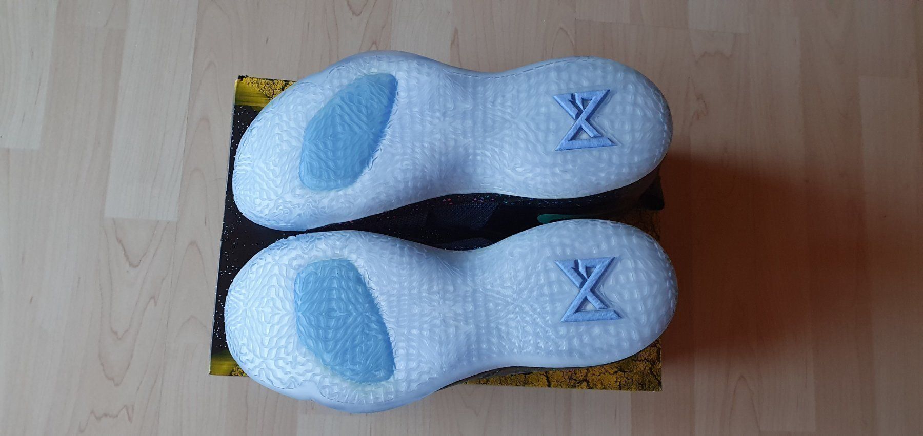 Nike Herrenschuhe: NIKE PG 2 PLAYSTATION US12,5 EU47 – Neu und originalverpackt aus Grabs von wiRD27rs 5