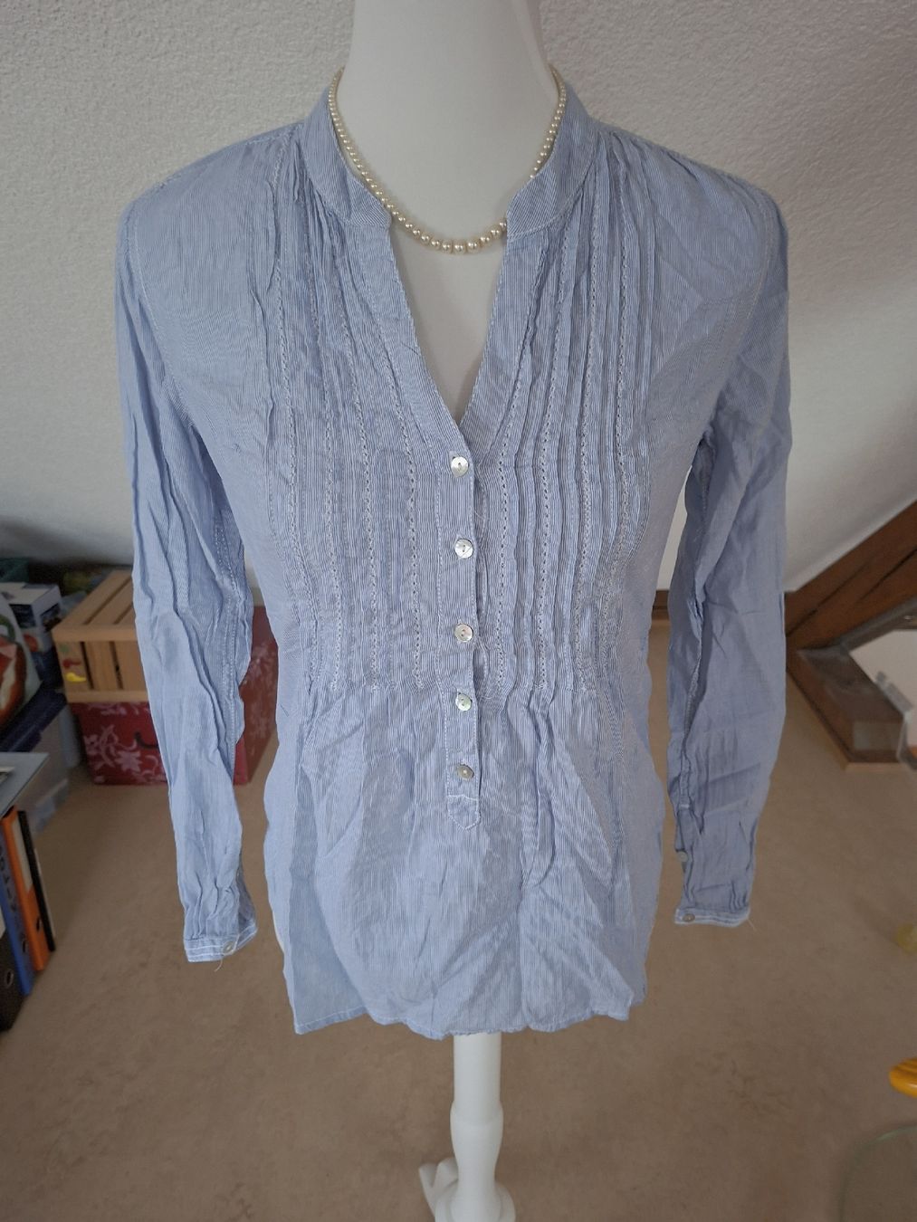 H&M Camicette: H&M Bluse, Gr. 34, hellblau fein gestreift – Usato da Klingnau venduto da vollmond36