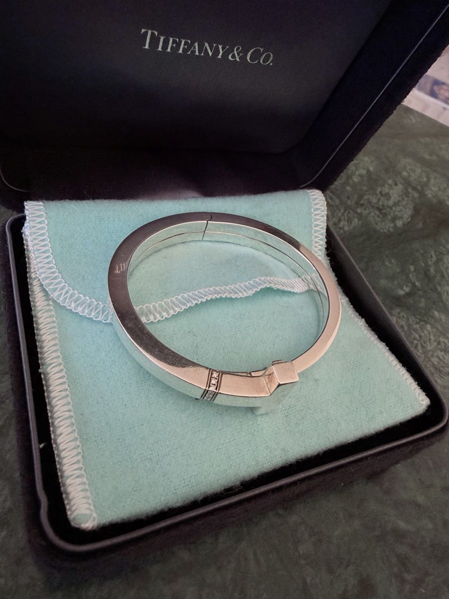 Tiffany & Co. Bracciali & Braccialetti: Tiffany T Bracelet Wrap square  – Usato da Genève venduto da kam_m6mq 2