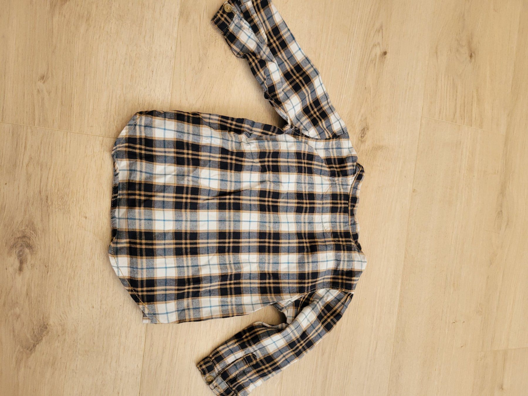 Camicie, Top & T-shirt: Hemli Grösse 68 – Usato da Lupsingen venduto da sta_wgg5 3