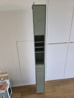 SoBuy Hochschrank schmal grün mit Ablagen guter Zustand
