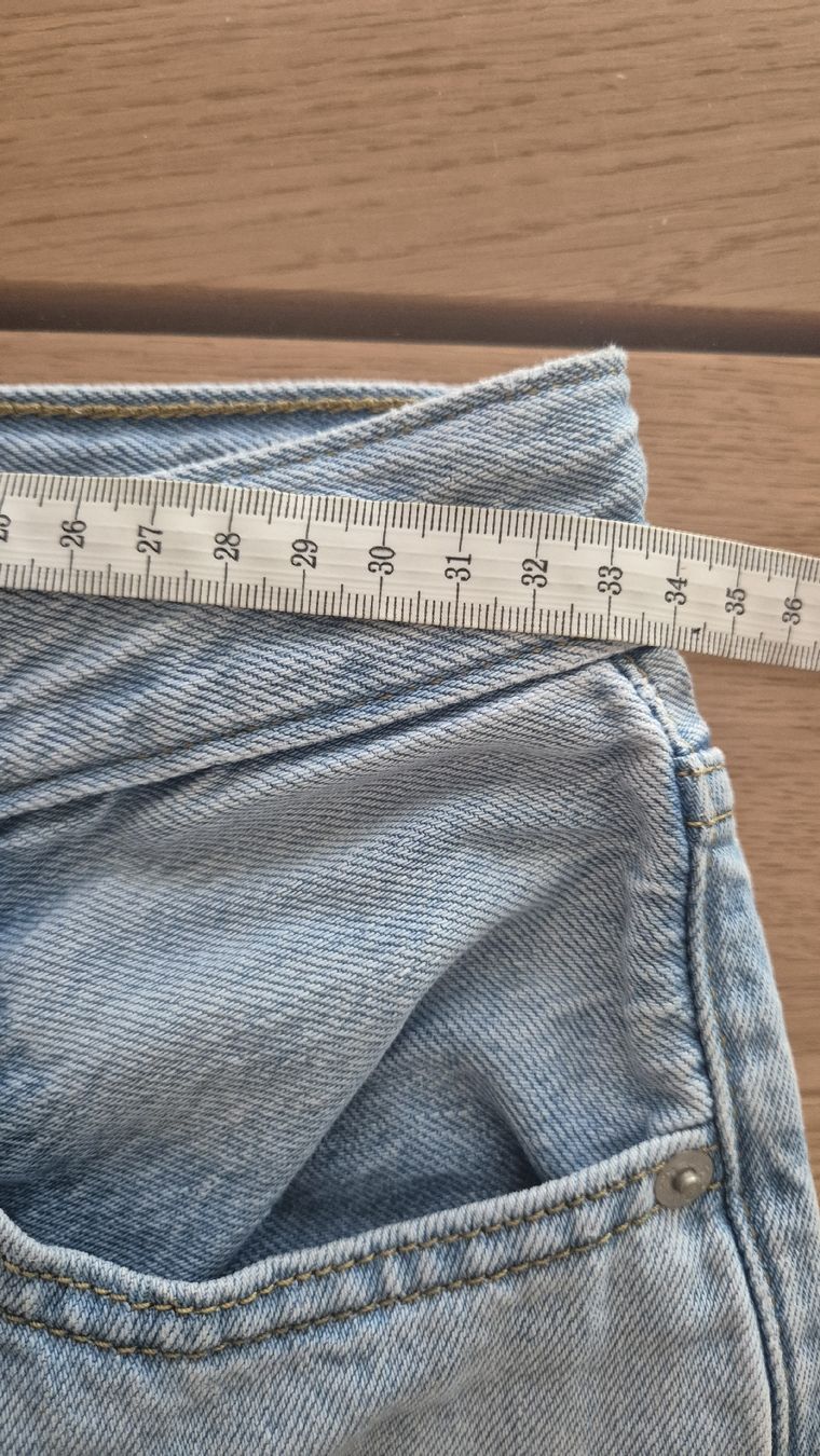 Levi's Jeans: Levi's High Loose Taper Jeans W25 hellblau  – Gebraucht aus Winterthur von ann_7lxx 6