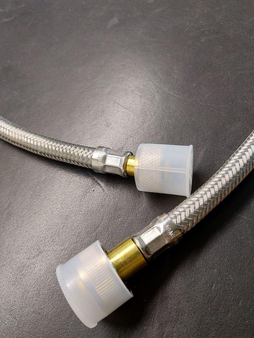 Sanitari: Geberit Panzerschlauch 1m 1/2 -> 3/8 – Nuovo (secondo la descrizione) da Baar venduto da Imogli 1