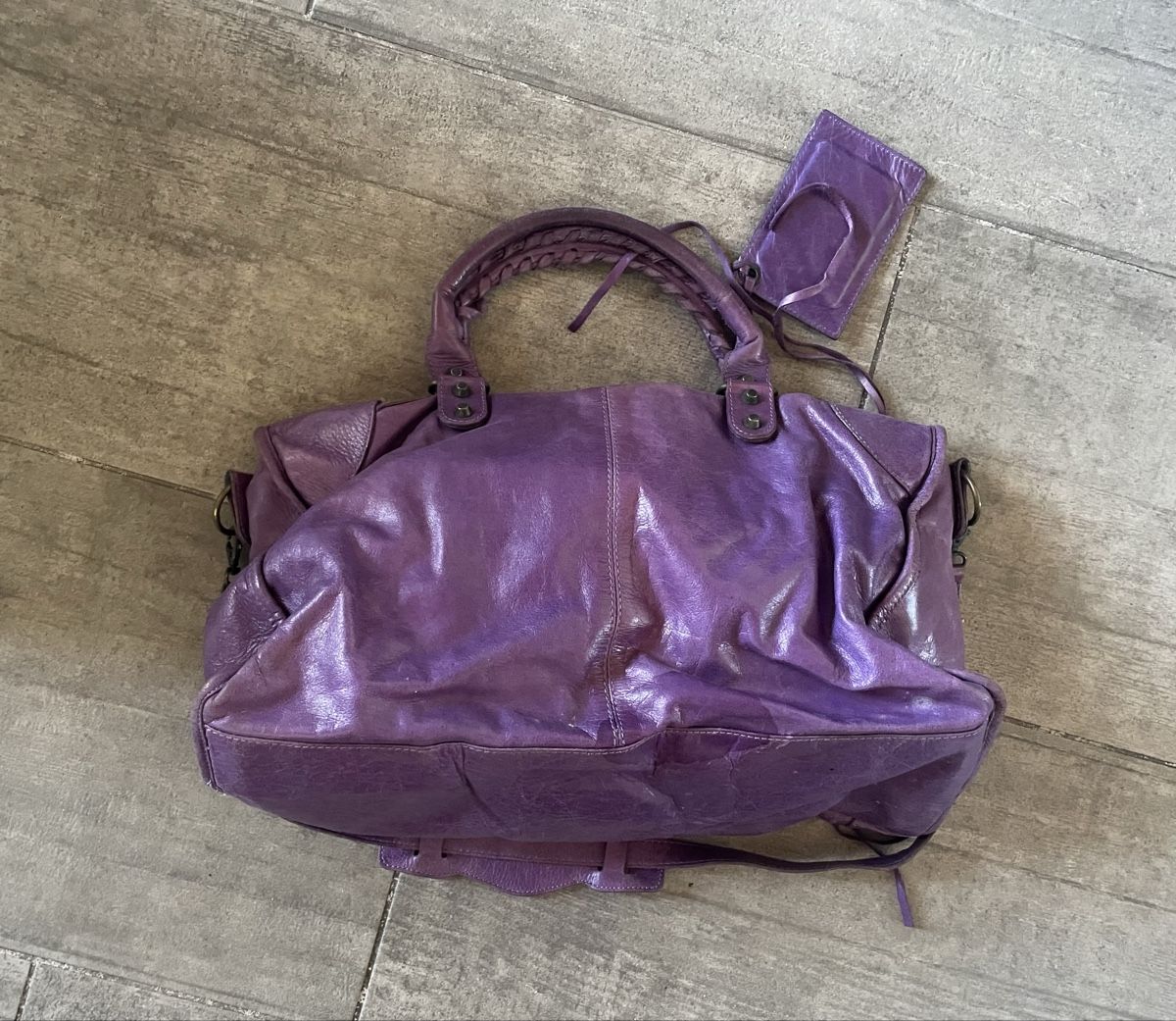 Vera Pelle Sacs femmes: Borsa in pelle viola con targhetta – D'occasion à Fully par thg_dcv9 2
