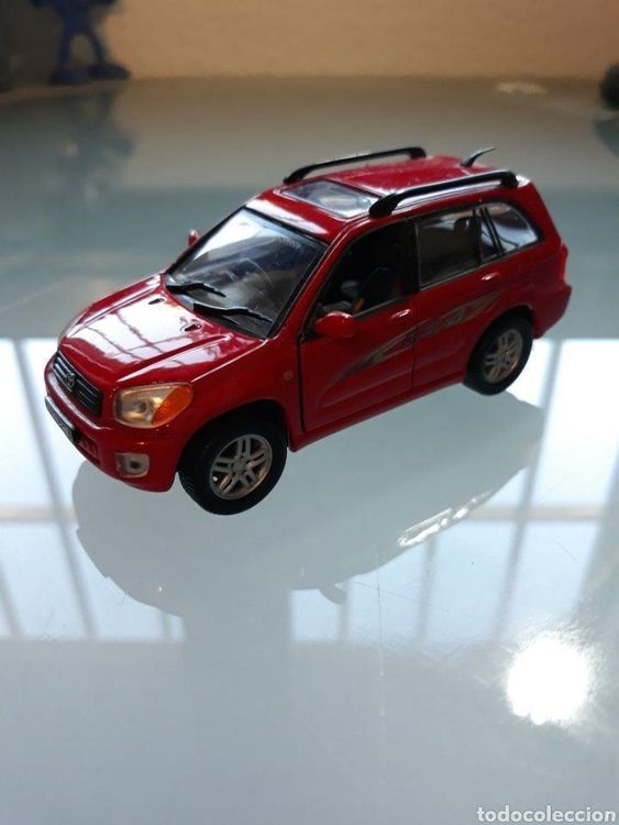Toyota RAV4 II Style 2000-2006 rot 1:43 von Corgi (Neu und ...