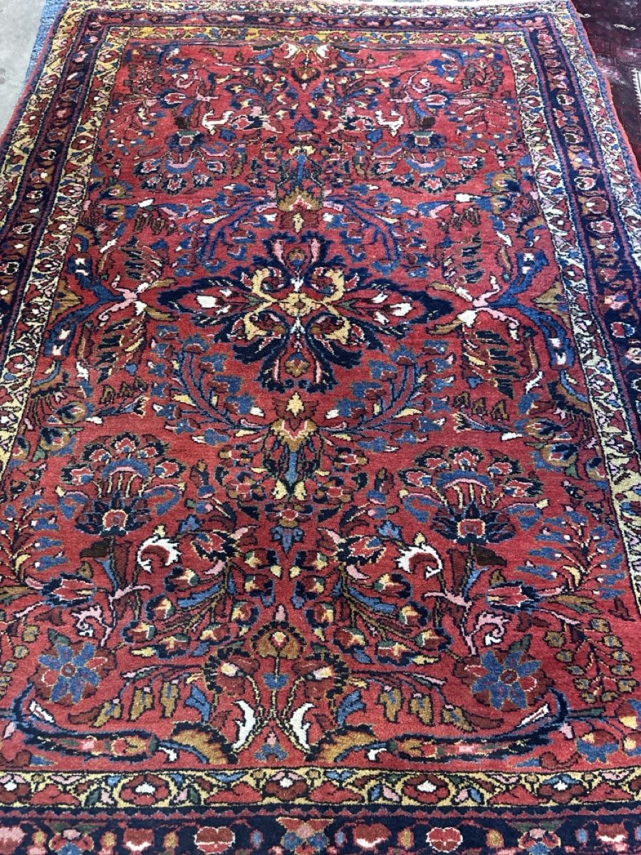 Tappeti: Orientteppich rot mit Muster und Fransen Grösse L – Usato da Niederhasli venduto da abd_bm8t 2