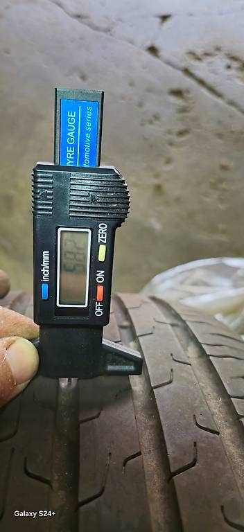 Sonstiges Schreiben & Zeichnen: 215/60 r16 gomme reifen – Gebraucht aus Giubiasco von Famil.l 1