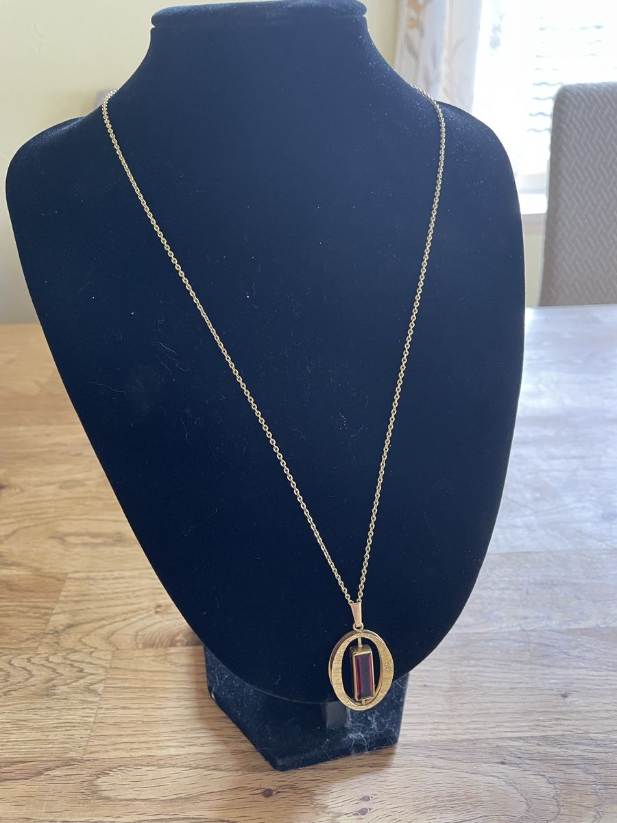 Catenine: Schöne Kette mit Anhänger – Usato da Flawil venduto da Naphtali 2