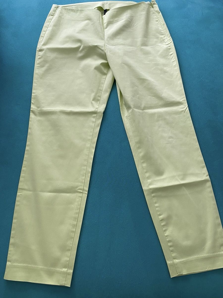 Benetton Hosen: Benetton Hose & Mango Bluse – Gebraucht aus Zollikerberg von Jvac2 3