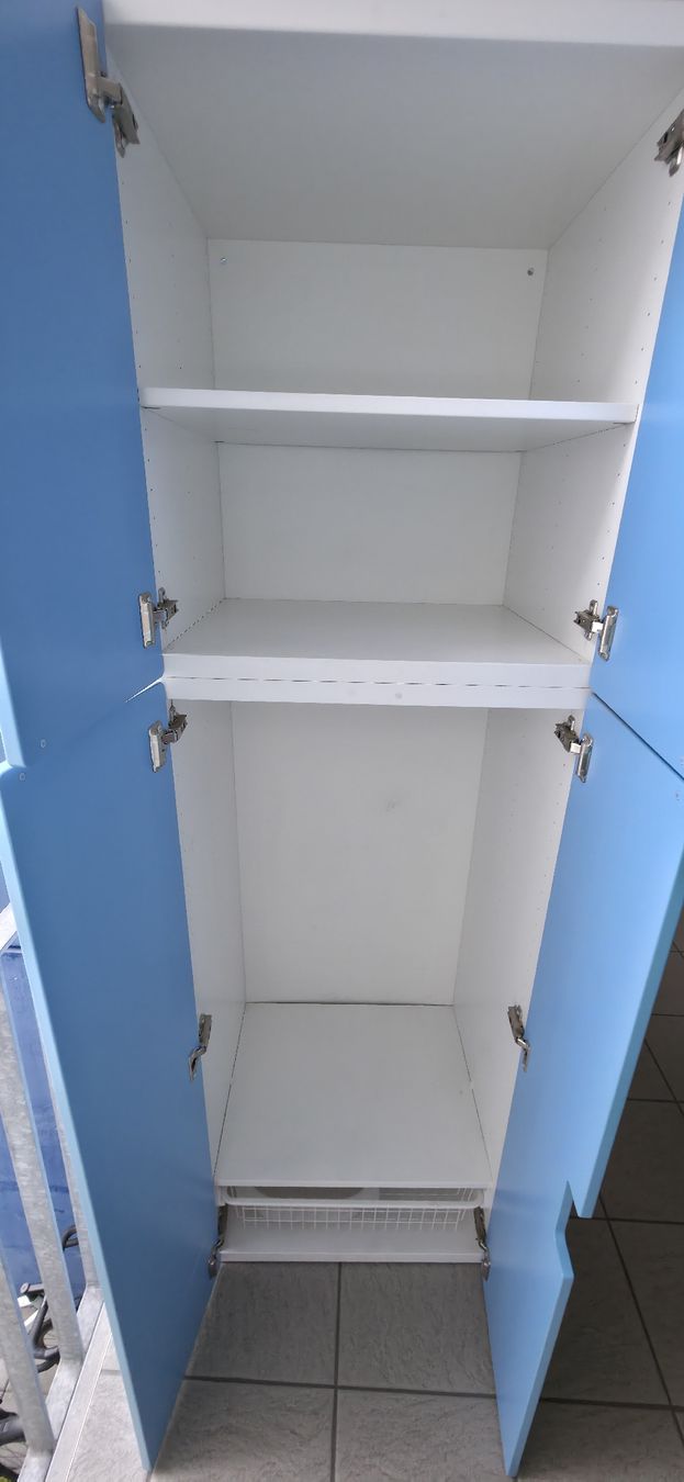 Ikea Armadi: Kinder Kleiderschrank mit Kleiderstange – Usato da Uster venduto da fuchur01 1