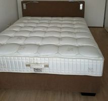 Ensemble lit Elite Beds: Tête de lit + Sommier Boxspring