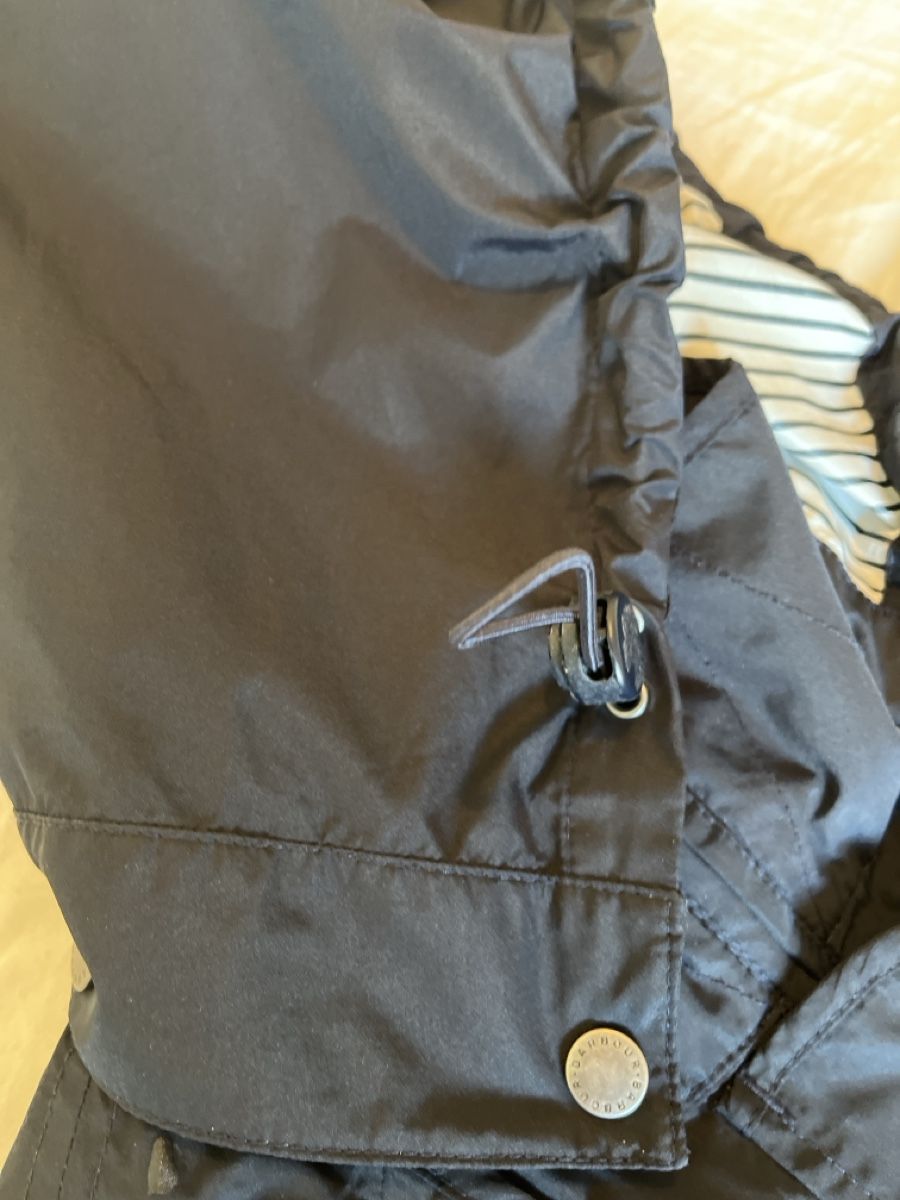 Barbour Giacche: Barbour rain jacket uk 10  – Usato da Zug venduto da ChicSales 4