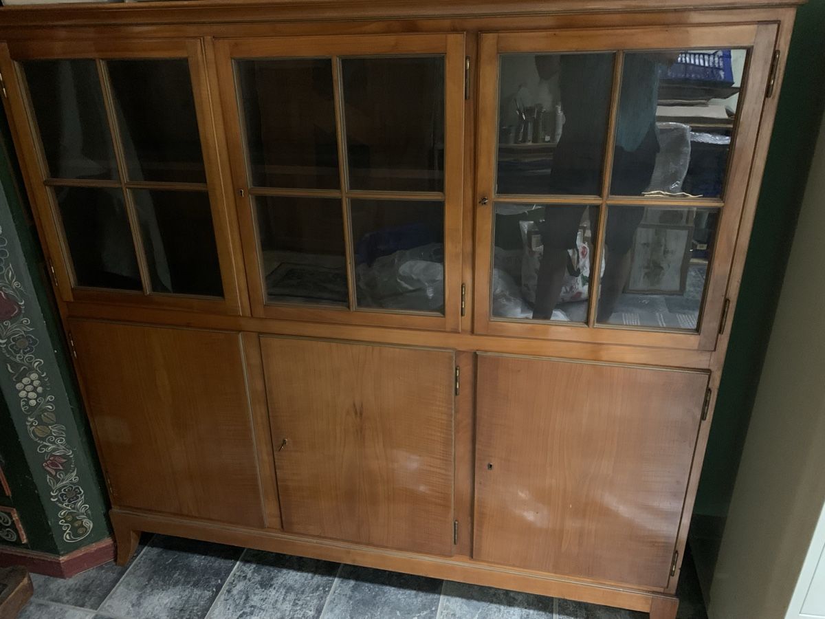 Buffets: Elegantes Kirschbaum Möbel – D'occasion à Wolfhalden par SecondAntique