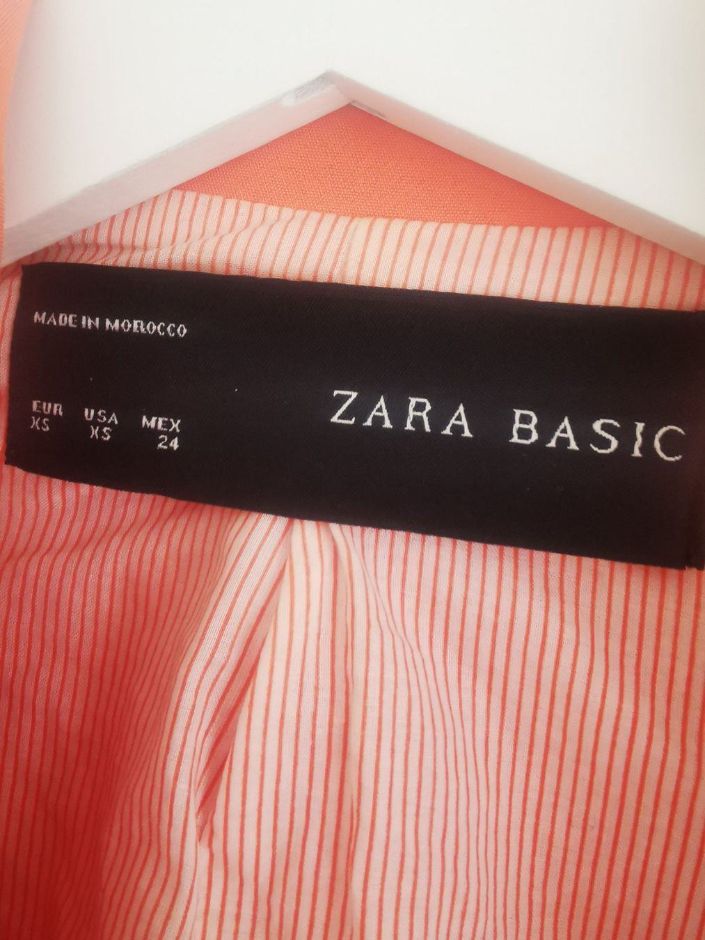 Zara Ensembles & Tailleurs: Zara Basic Damen Blazer LachsfarbeGrösse XS – D'occasion à Niedergösgen par lil_s6k8 2