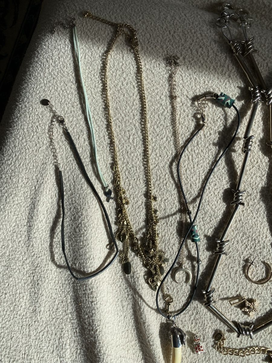 Altri gioielli: Lot bijoux fantesie – Usato da Küssnacht am Rigi venduto da FFKA 1
