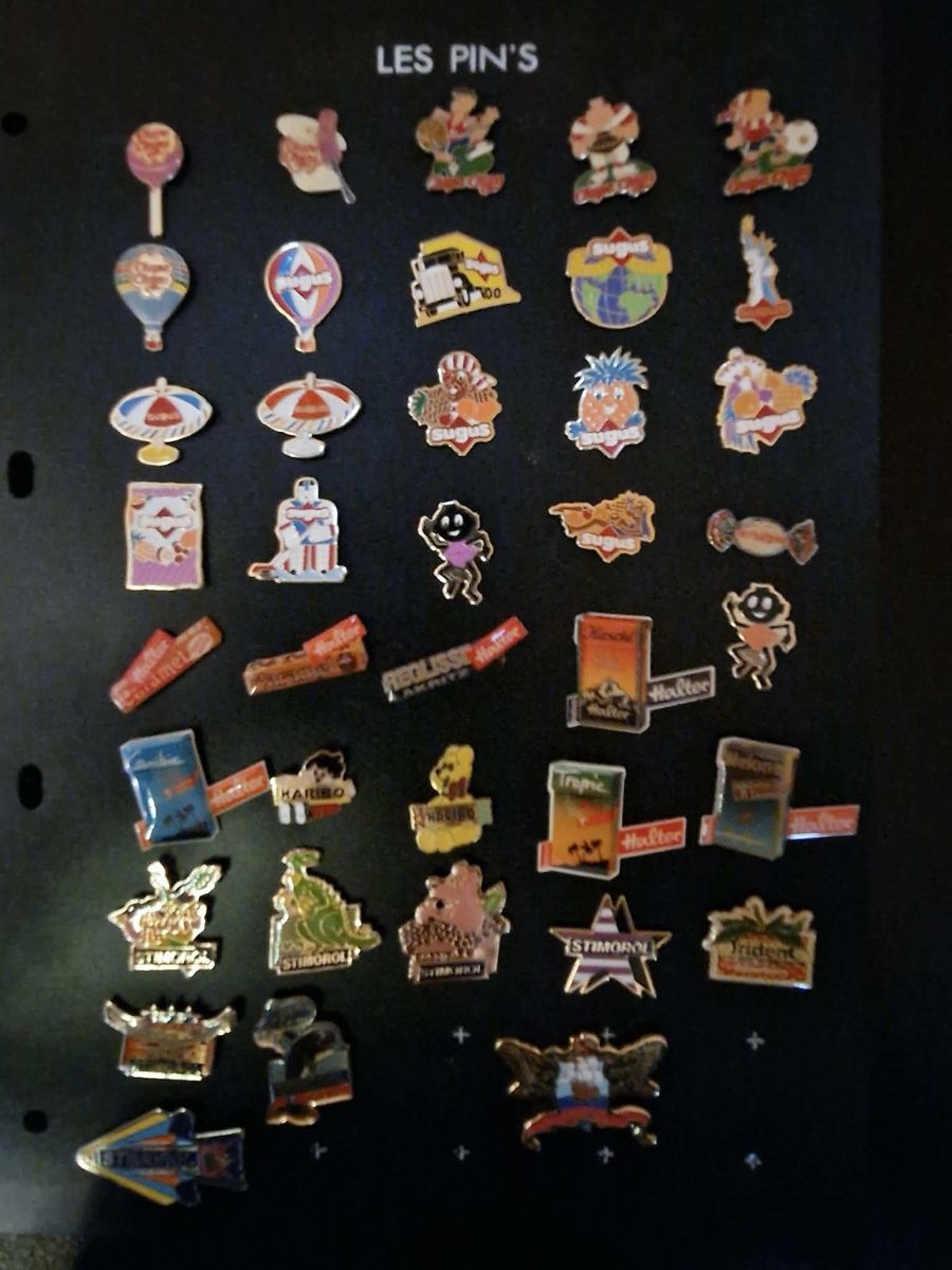 Placchette & Badge: Pin-Sammlung, Süssigkeiten, Top! – Usato da Hittnau venduto da Katzenherz