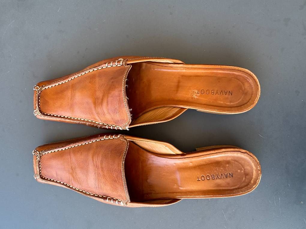 Damenschuhe: NAVYBOOT Mules, Cognac, Grösse 38, guter Zustand – Gebraucht aus Walchwil von Nippon