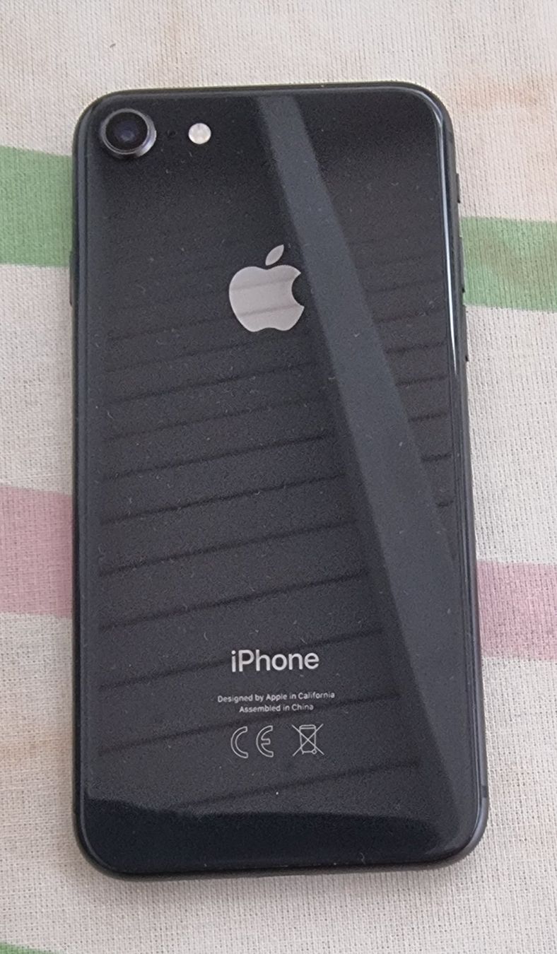 Apple Handys / Smartphones: iPhone 8 schwarz Sehr guter Zustand – Gebraucht aus Oberburg von Audi-Q5 3